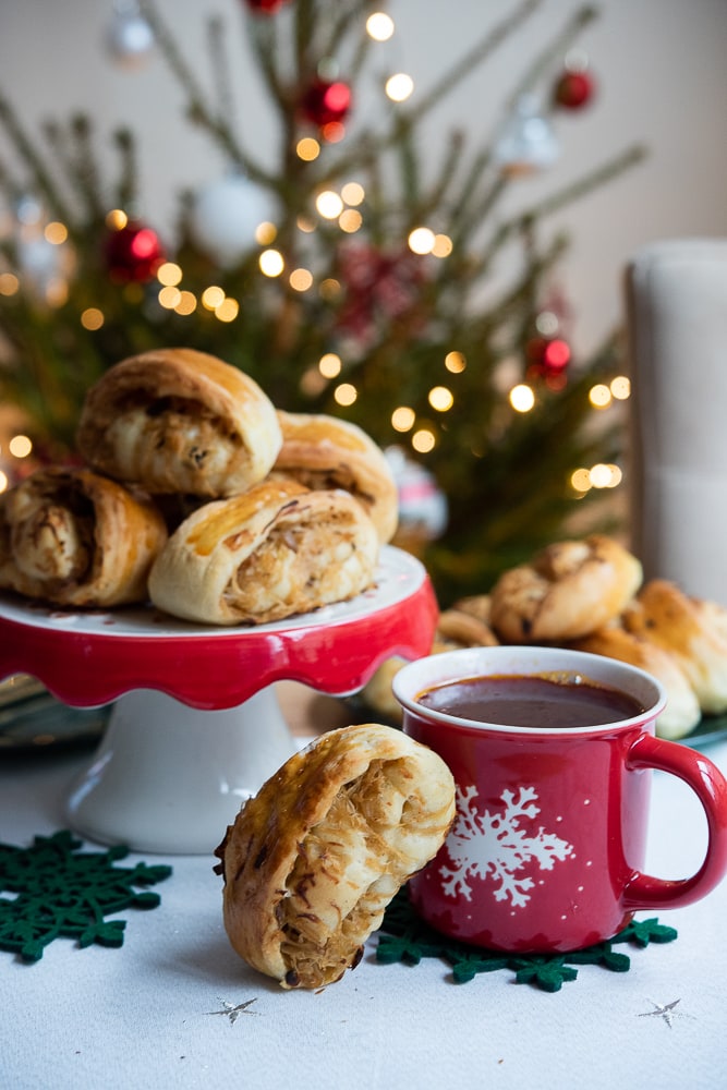 Paszteciki wigilijne z kapustą i grzybami