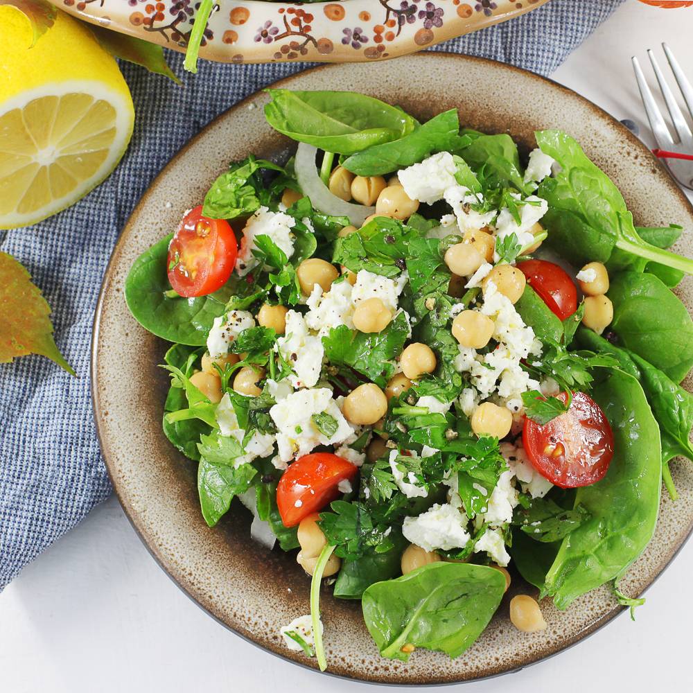 Sałatka z ciecierzycą