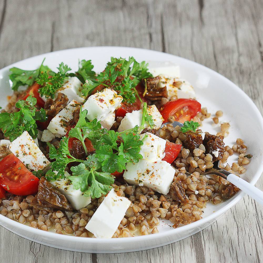 Sałatka z kaszą gryczaną