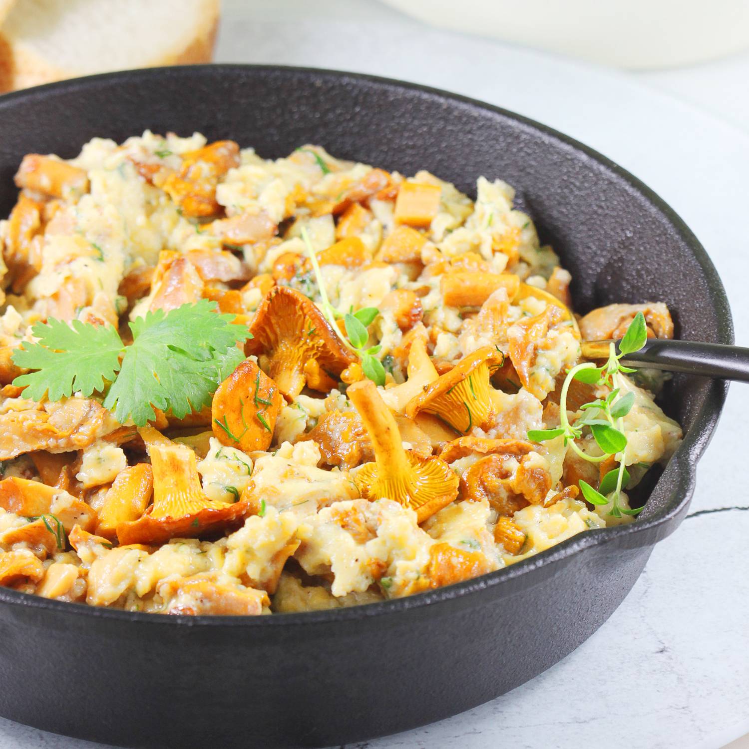 Jajecznica z kurkami