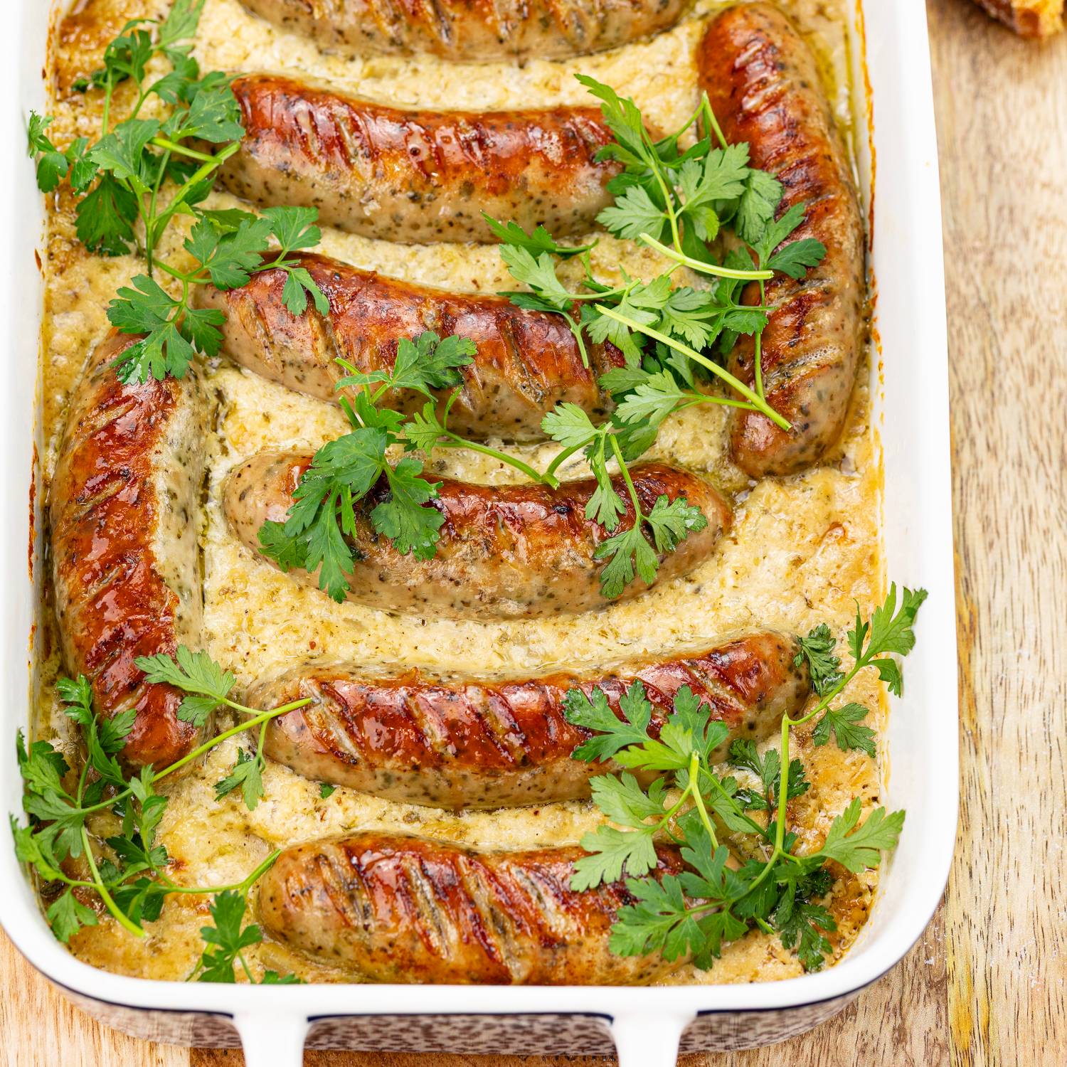 Biała kiełbasa w sosie chrzanowym