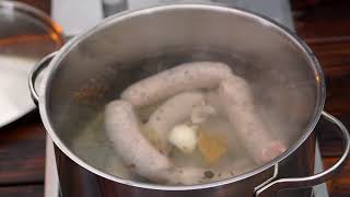 Biała kiełbasa pieczona — wideo